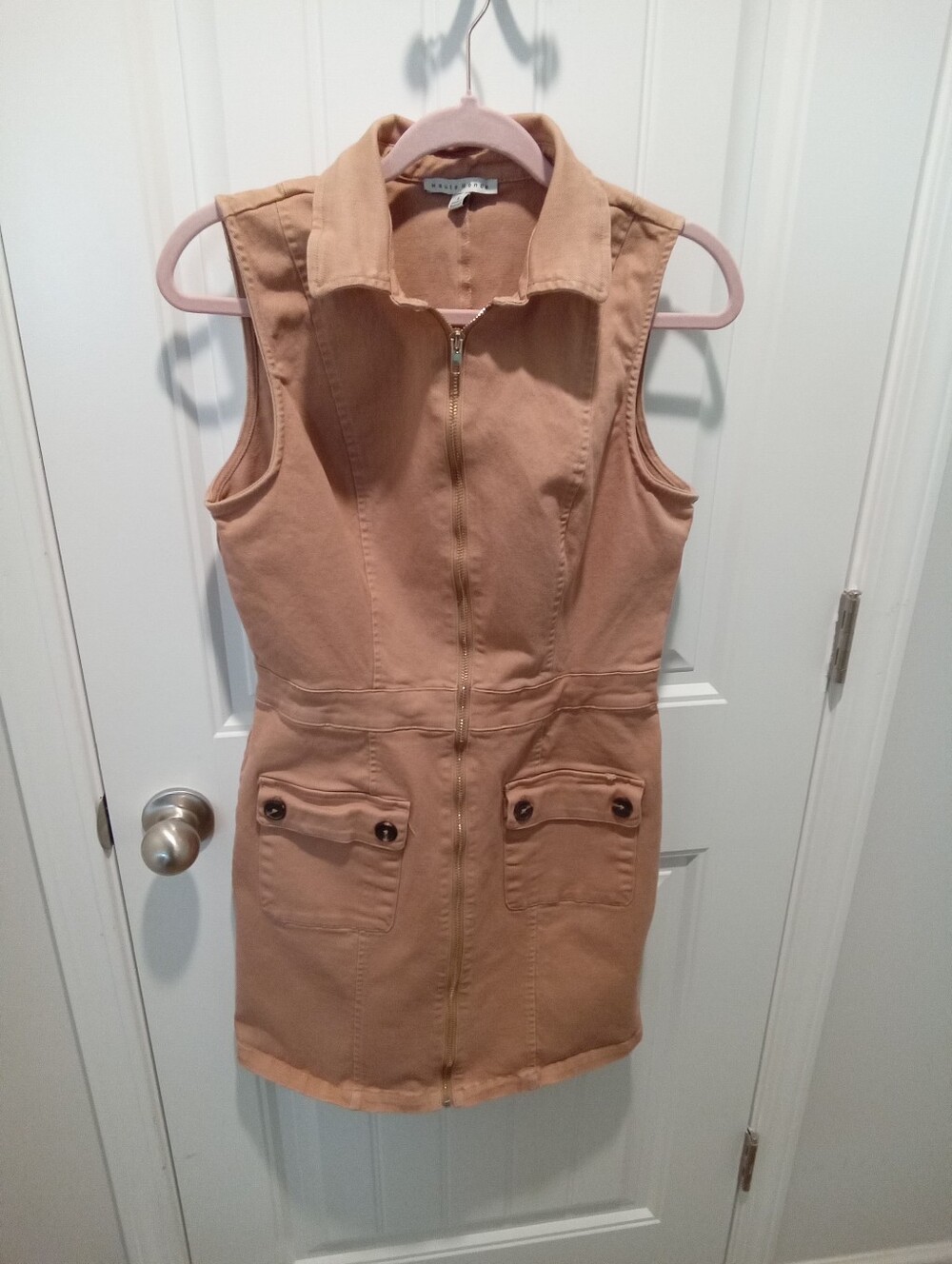 Haute Monde Sz L Tan Sleeveless Denim Utility Dress Flat Front Pockets Zippered